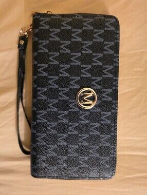 Black and Gold Wristlet Wallet